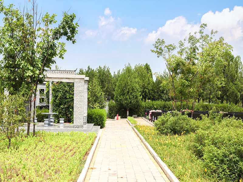 北京昌平温泉度假村排名比较高的墓地在哪看（扫墓注意什么）